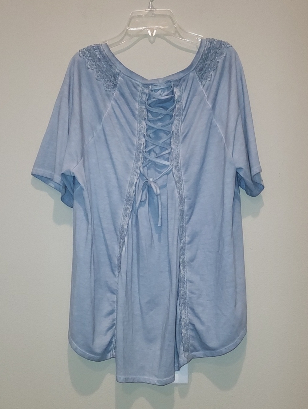 EST. 1946 Blouse - Picture 2 of 10